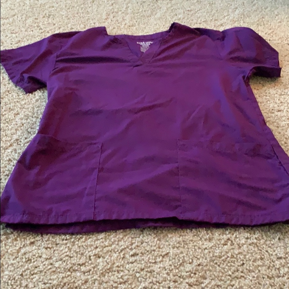 Scrub top